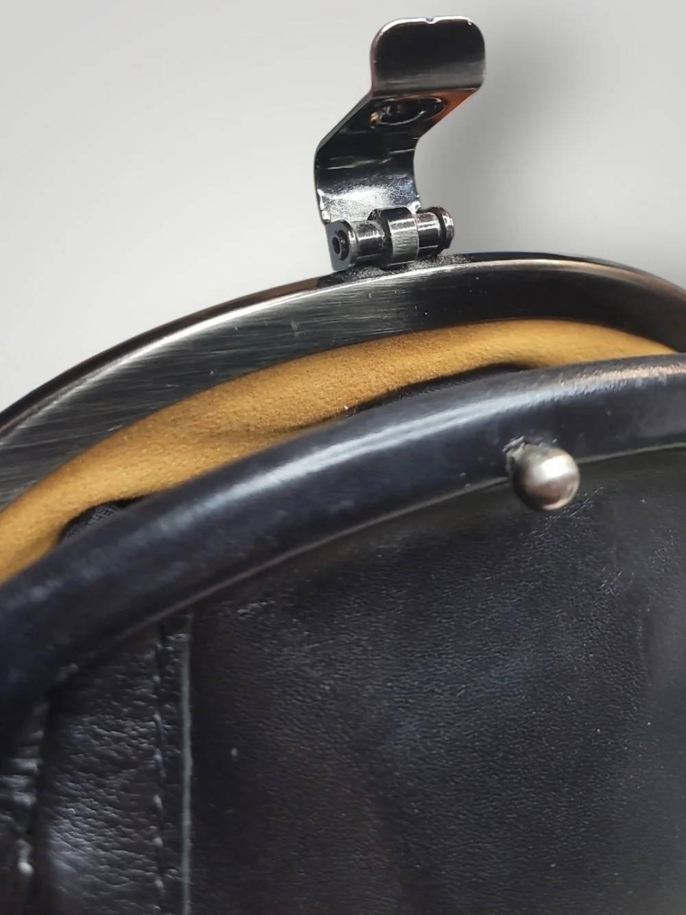 Patricia Nash Portafina Frame Black Leather Kisslock Crossbody Bag EUC